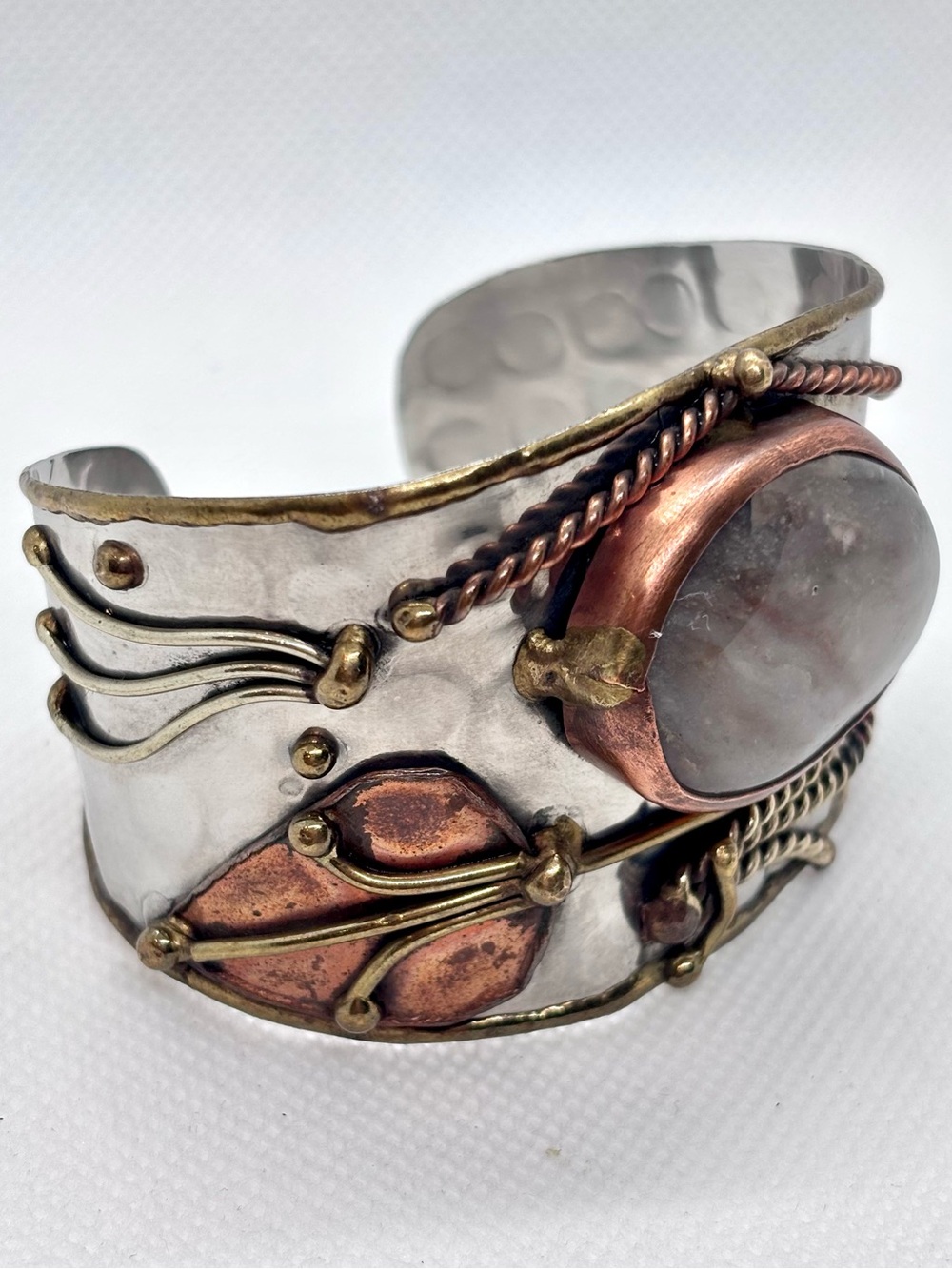 Unique Artisan Modernist Brutalist Mixed Metal & Agate Cuff Bracelet - Picture 5 of 6